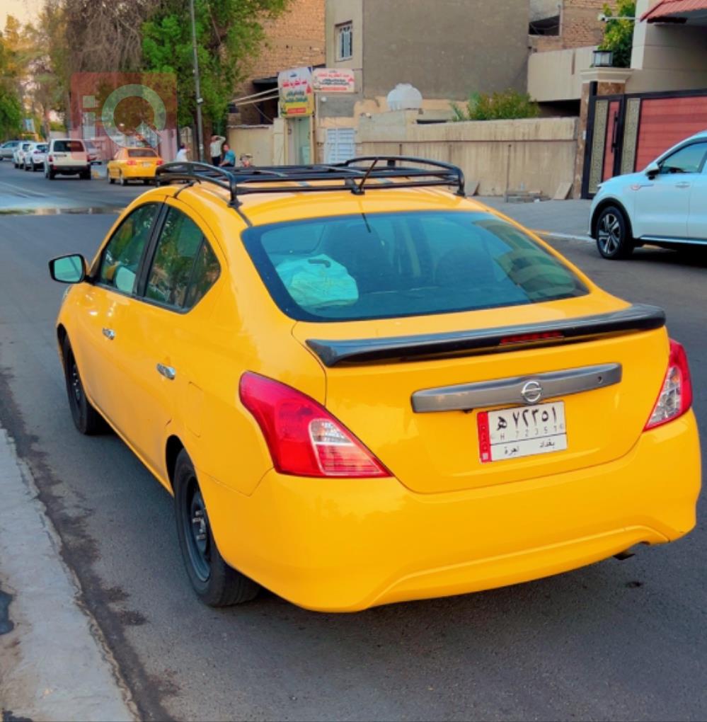 نيسان فيرسا